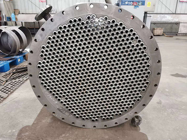 鈦管板的特性與應(yīng)用領(lǐng)域！